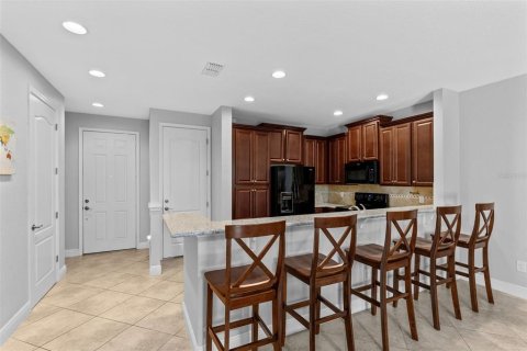 Townhouse in Orlando, Florida 2 bedrooms, 126.35 sq.m. № 2347244 - photo 5
