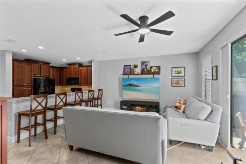 Townhouse in Orlando, Florida 2 bedrooms, 126.35 sq.m. № 2347244 - photo 10