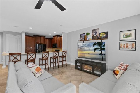 Townhouse in Orlando, Florida 2 bedrooms, 126.35 sq.m. № 2347244 - photo 6