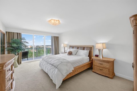 Condo in Aventura, Florida, 2 bedrooms  № 1924511 - photo 24