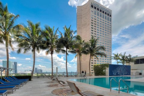 Condominio en venta en Miami, Florida, 1 dormitorio, 78.6 m2 № 1980370 - foto 23