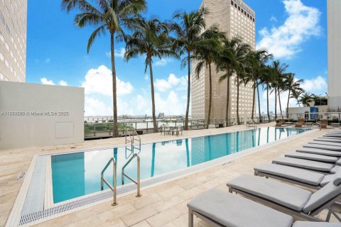 Condominio en venta en Miami, Florida, 1 dormitorio, 78.6 m2 № 1980370 - foto 24