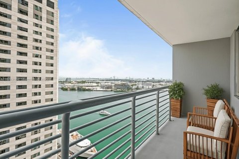 Condominio en venta en Miami, Florida, 1 dormitorio, 78.6 m2 № 1980370 - foto 2