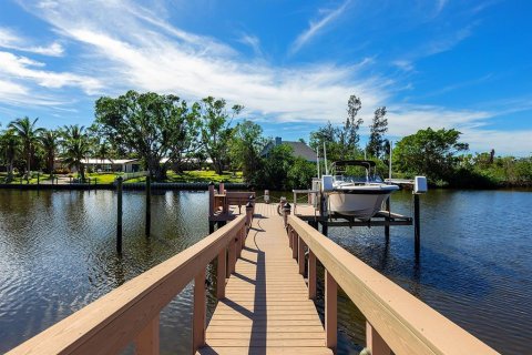 Immobilier commercial à vendre à Sarasota, Floride: 4 chambres, 136.19 m2 № 1539458 - photo 15