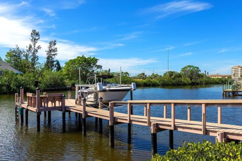 Immobilier commercial à vendre à Sarasota, Floride: 4 chambres, 136.19 m2 № 1539458 - photo 16