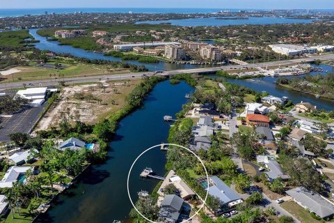 Immobilier commercial à vendre à Sarasota, Floride: 4 chambres, 136.19 m2 № 1539458 - photo 2