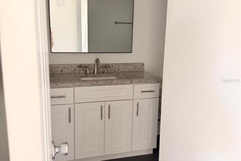 Copropriété à louer à Tampa, Floride: 2 chambres, 77.48 m2 № 2434923 - photo 11