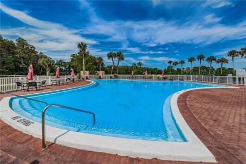 Condo in New Port Richey, Florida, 2 bedrooms  № 1734798 - photo 2