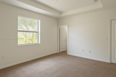 Townhouse in Homestead, Florida 3 bedrooms, 137.77 sq.m. № 1587807 - photo 10