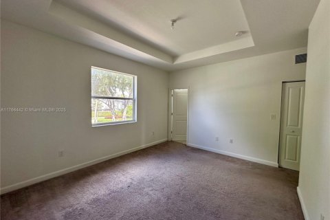 Townhouse in Homestead, Florida 3 bedrooms, 137.77 sq.m. № 1587807 - photo 12