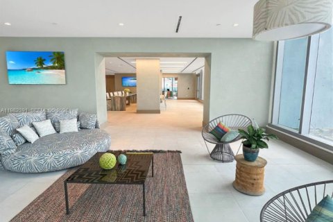 Apartamento en alquiler en Miami, Florida, 2 dormitorios, 177.44 m2 № 2045181 - foto 22