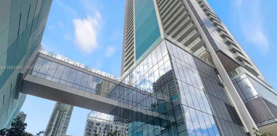 Apartamento en Miami, Florida 2 dormitorios, 177.44 m2 № 2045181