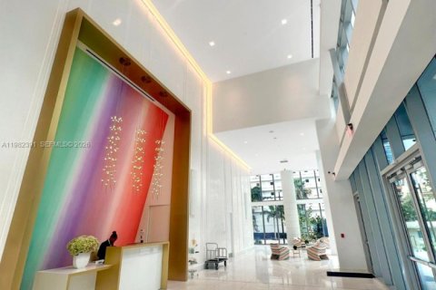 Apartamento en alquiler en Miami, Florida, 2 dormitorios, 177.44 m2 № 2045181 - foto 19