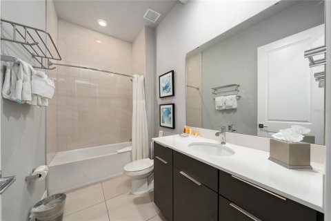 Condo in Four Corners, Florida, 3 bedrooms  № 2206845 - photo 15