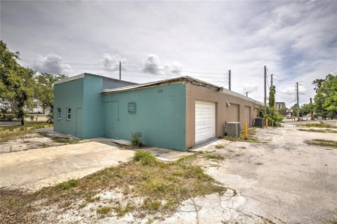 Propiedad comercial en alquiler en Largo, Florida, 481.05 m2 № 1754743 - foto 9