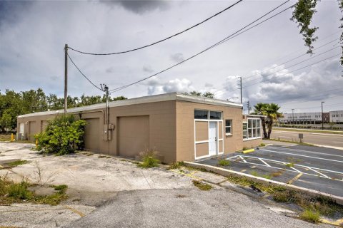 Propiedad comercial en alquiler en Largo, Florida, 481.05 m2 № 1754743 - foto 10