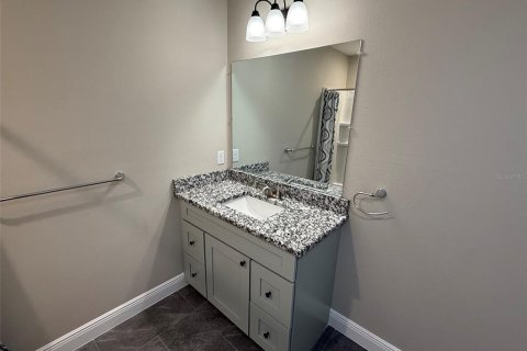 Apartment in Leesburg, Florida 3 bedrooms, 121.79 sq.m. № 2294713 - photo 15