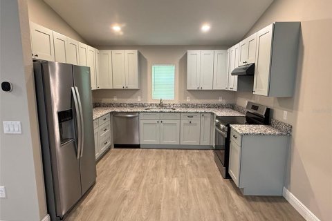 Apartment in Leesburg, Florida 3 bedrooms, 121.79 sq.m. № 2294713 - photo 6