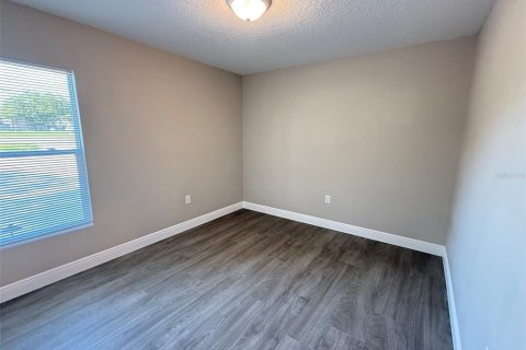 Apartment in Leesburg, Florida 3 bedrooms, 121.79 sq.m. № 2294713 - photo 20