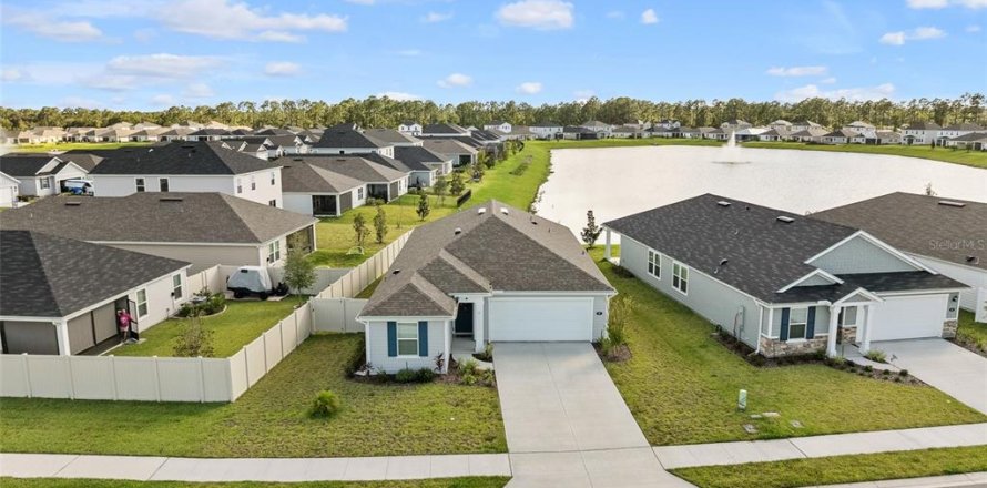 House in Palm Coast, Florida 3 bedrooms, 150.32 sq.m. № 1917954
