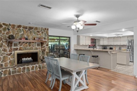 House in Inverness, Florida 3 bedrooms, 203.46 sq.m. № 1813782 - photo 12