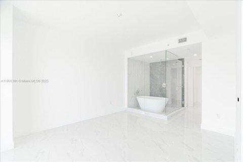 Снять в аренду кондоминиум в Майами, Флорида 1 спальня, № 1944681 - фото 8