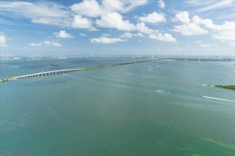 Снять в аренду кондоминиум в Майами, Флорида 1 спальня, № 1944681 - фото 18