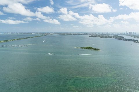 Снять в аренду кондоминиум в Майами, Флорида 1 спальня, № 1944681 - фото 19