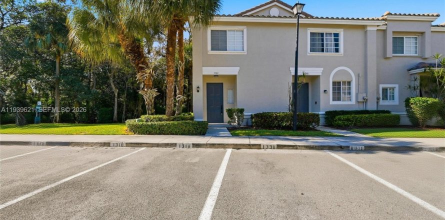 Таунхаус в Коконат Крик, Флорида 3 спальни, 141.58м2 № 1997817