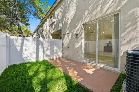 Купить таунхаус в Коконат Крик, Флорида 3 спальни, 141.58м2, № 1997817 - фото 26