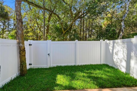 Купить таунхаус в Коконат Крик, Флорида 3 спальни, 141.58м2, № 1997817 - фото 27