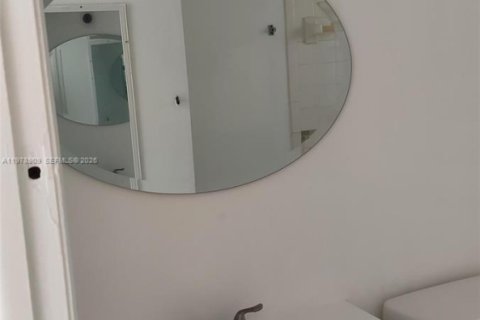 Condo in Hollywood, Florida, 2 bedrooms  № 2044568 - photo 6