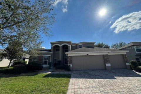 House in Clermont, Florida 4 bedrooms, 341.51 sq.m. № 2222413