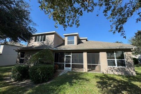 House in Clermont, Florida 4 bedrooms, 341.51 sq.m. № 2222413 - photo 2