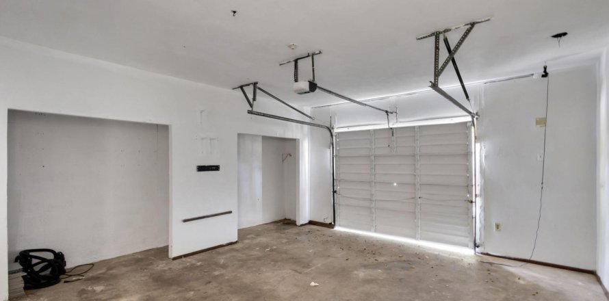 Дом в Лейк-Парк, Флорида 3 спальни, 129.78м2 № 1226677