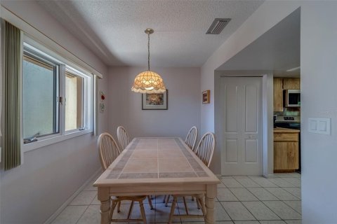 Condominio en alquiler en Seminole, Florida, 2 dormitorios, 137.87 m2 № 1675354 - foto 7