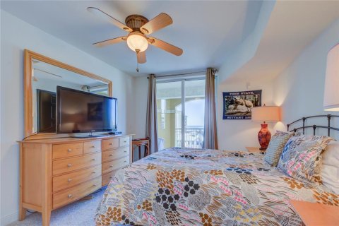 Condo in Saint Pete Beach, Florida, 3 bedrooms  № 2233080 - photo 28