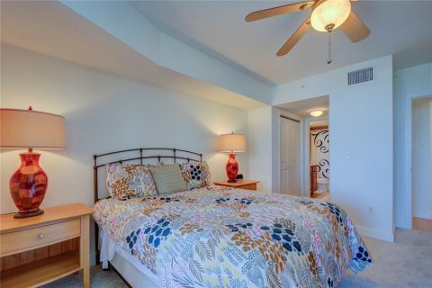 Condo in Saint Pete Beach, Florida, 3 bedrooms  № 2233080 - photo 29