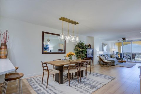Condo in Saint Pete Beach, Florida, 3 bedrooms  № 2233080 - photo 12