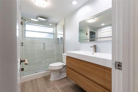 Casa en alquiler en Sarasota, Florida, 2 dormitorios, 122.63 m2 № 1870271 - foto 19