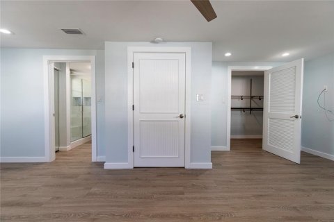 Casa en alquiler en Sarasota, Florida, 2 dormitorios, 122.63 m2 № 1870271 - foto 14