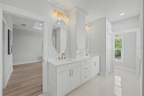 Touwnhouse à vendre à Tampa, Floride: 4 chambres, 295.89 m2 № 2199399 - photo 26