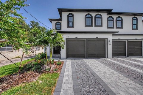 Touwnhouse à vendre à Tampa, Floride: 4 chambres, 295.89 m2 № 2199399 - photo 2