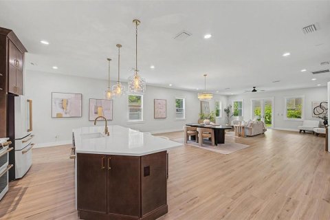 Touwnhouse à vendre à Tampa, Floride: 4 chambres, 295.89 m2 № 2199399 - photo 20