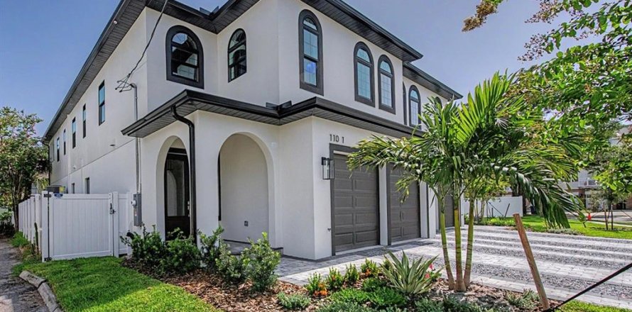 Touwnhouse à Tampa, Floride 4 chambres, 295.89 m2 № 2199399