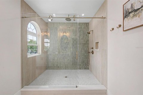 Touwnhouse à vendre à Tampa, Floride: 4 chambres, 295.89 m2 № 2199399 - photo 28