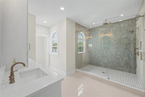 Touwnhouse à vendre à Tampa, Floride: 4 chambres, 295.89 m2 № 2199399 - photo 25
