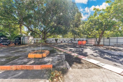 Casa en venta en North Miami, Florida, 3 dormitorios, 123.75 m2 № 1482558 - foto 26