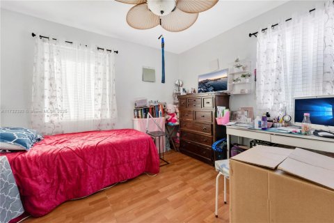 Casa en venta en North Miami, Florida, 3 dormitorios, 123.75 m2 № 1482558 - foto 13