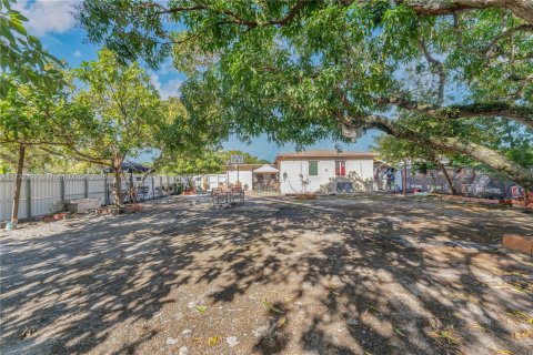 Casa en venta en North Miami, Florida, 3 dormitorios, 123.75 m2 № 1482558 - foto 25